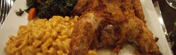 Fried chicken and macaroni and cheese (flickr-lawgeek)
