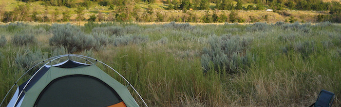 Tent camping in Theodore Roosevelt National Park, North-Dakota (flickr-sterogab)