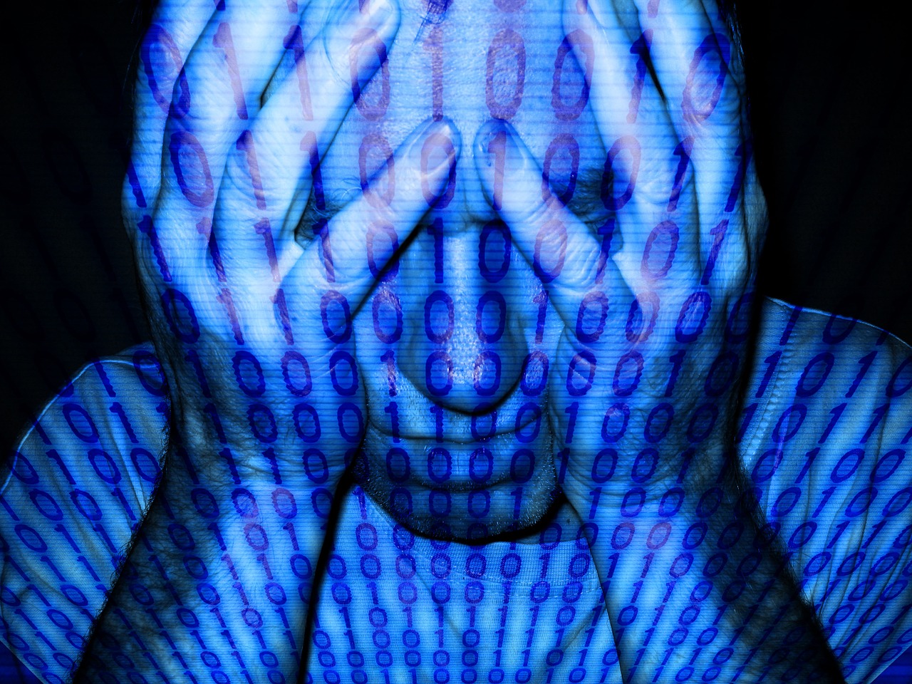 Blue digital person suffering (Pixabay)